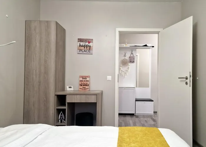 Sophia 1 Apartment *